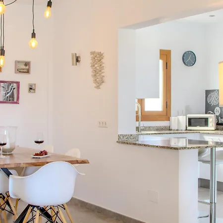 度假居 Achaman - Peace, Sea Views And Heated Pool 普拉亚布兰卡