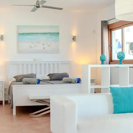 Achaman - Peace, Sea Views And Heated Pool 度假居 普拉亚布兰卡