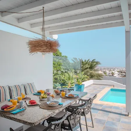 Ferienhaus Achaman - Peace, Sea Views And Heated Pool *