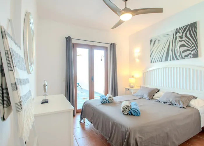 Semesterbostad Achaman - Peace, Sea Views And Heated Pool Playa Blanca (Lanzarote)