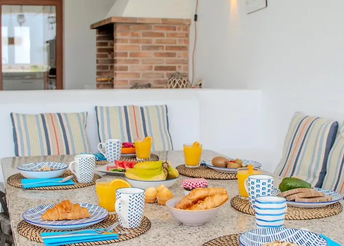 Achaman - Peace, Sea Views And Heated Pool Semesterbostad