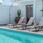 Achaman - Peace, Sea Views And Heated Pool بيت للعطل