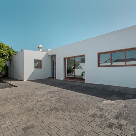 Achaman - Peace, Sea Views And Heated Pool 펜션 플라야블랑카