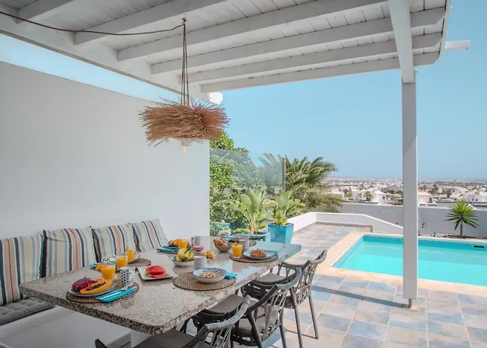 펜션 Achaman - Peace, Sea Views And Heated Pool *