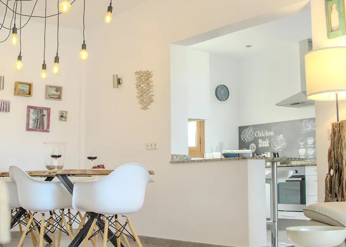 Achaman - Peace, Sea Views And Heated Pool