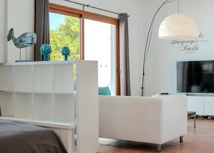 بيت للعطل Achaman - Peace, Sea Views And Heated Pool *